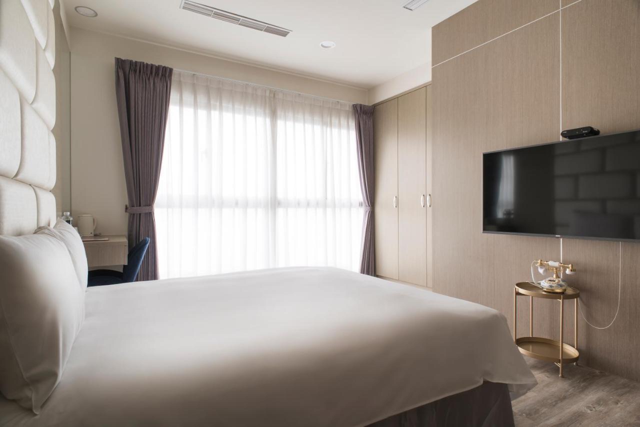Whoops Hotel Тайчжун Экстерьер фото