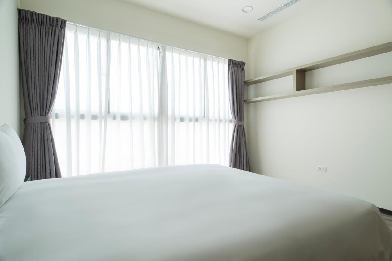 Whoops Hotel Тайчжун Экстерьер фото
