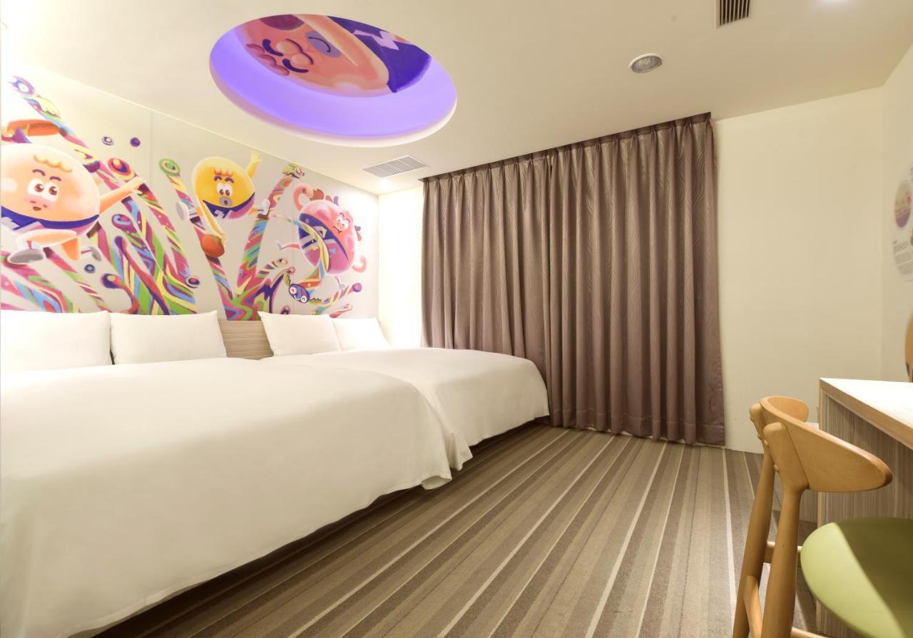 Whoops Hotel Тайчжун Экстерьер фото